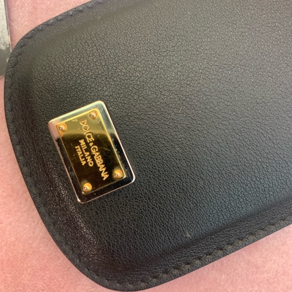 Dolce Gabbana 5G Cell Phone Case Holder - Picture 2 of 6